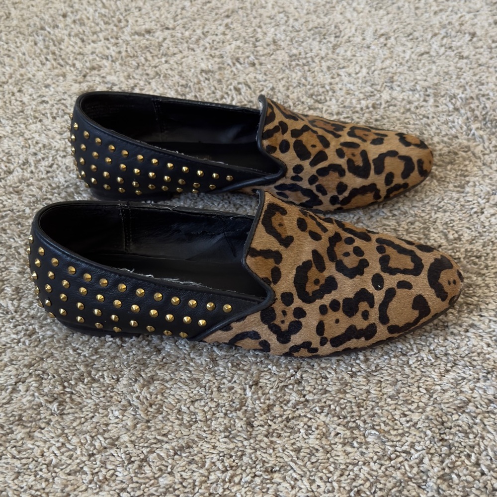 HTF Steven by Steve Madden women’s Studded Calf hair Leopard Loafers mules sz 8